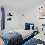Amazing, Spacious 4Br Home: Weekly Or Monthly Stays