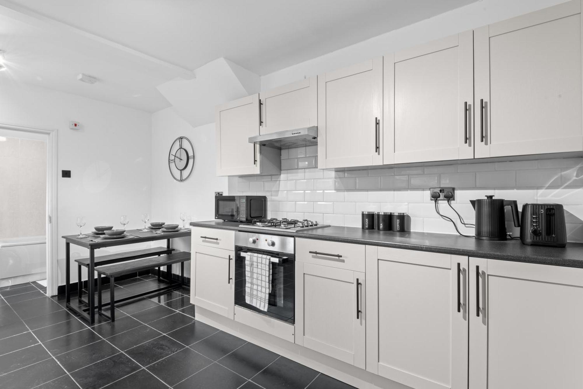Amazing, Spacious 4br Home: Weekly Or Monthly Holiday home Reading